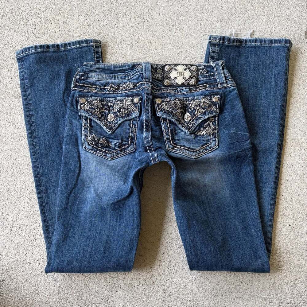 Miss Me Signature Bootcut Jeans Women's Size 27 Embellished Rhinestone Pockets
